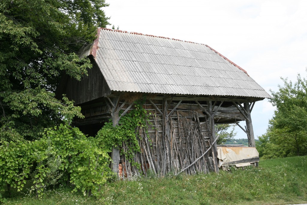  The Hayrack of  “Kačar” in Jezerce, where Guzaj hid from the gendarmes